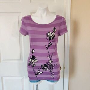 On a Whim fitted striped floral tee shirt sz M